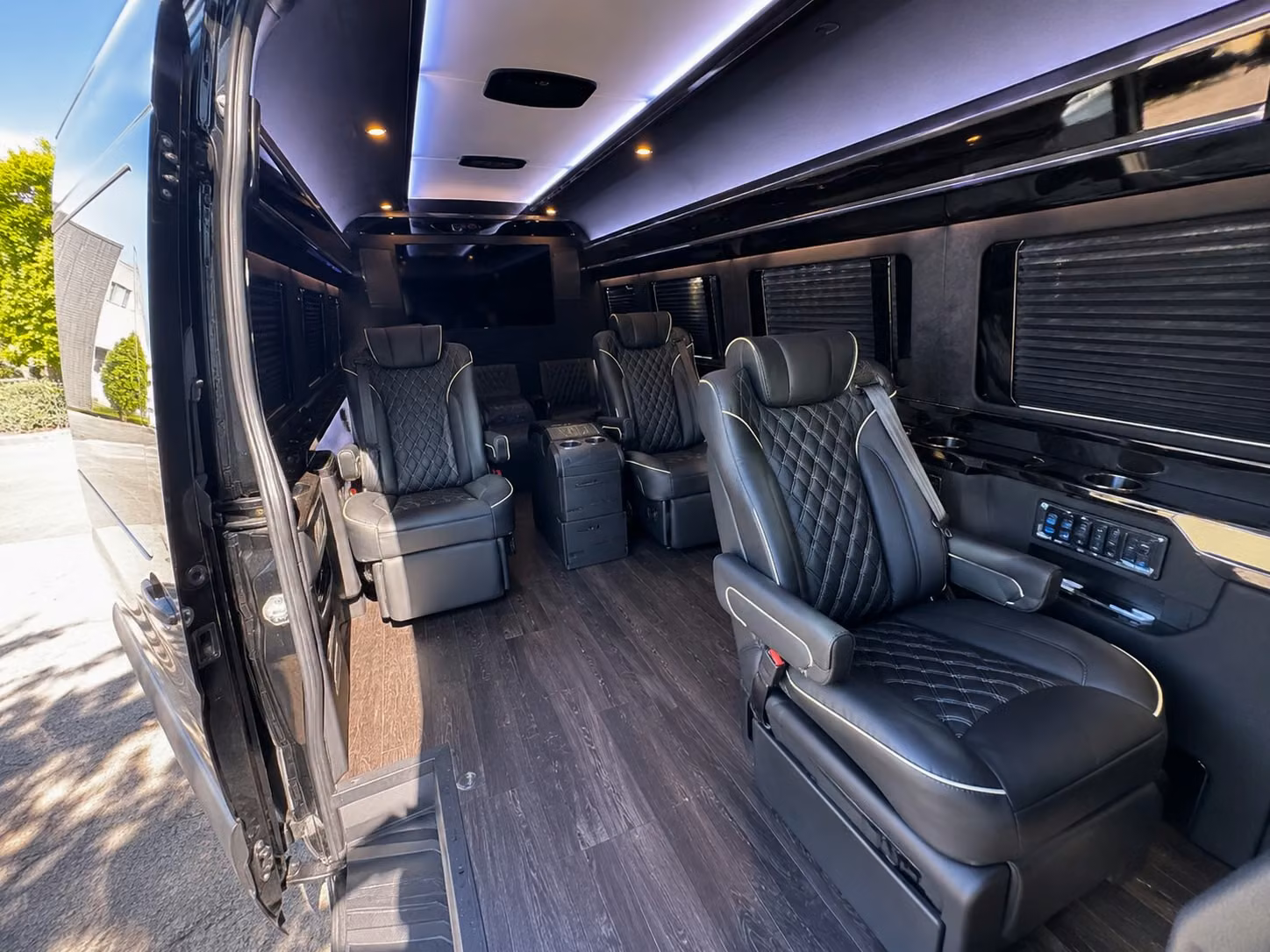 pearland airport shuttle services